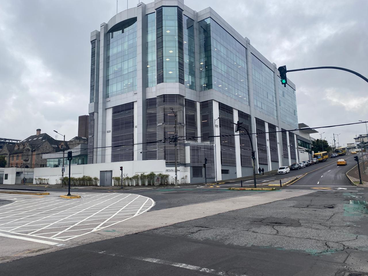 Vivienda moderna de dos pisos